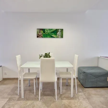 Petit Nid Bord De Apartman Fréjus